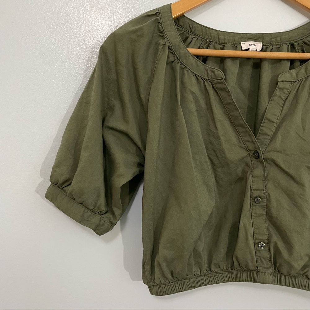 Aerie Olive Green Split Henley Neck Bubble Sleeve Cropped Women's Top XS - Picture 3 of 9
